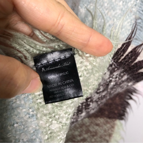 Amanda Blu Scarf Multicolored Plaid Winter Scarf Cover Fringed Edge 76" x 26" - Picture 2 of 4